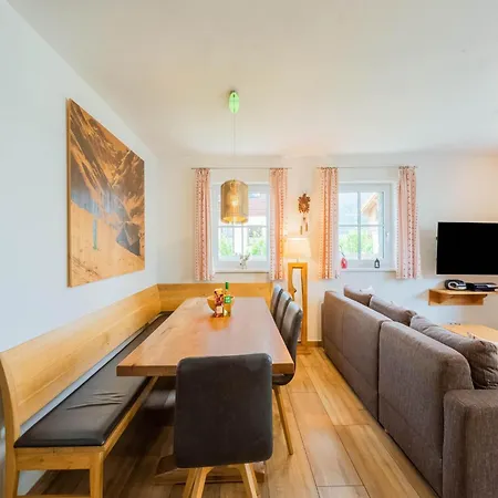 Holiday home In Near Slopes, Cleaning Included Niedernsill